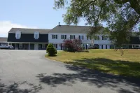 Sandwich Lodge & Resort Hotels in Mashpee