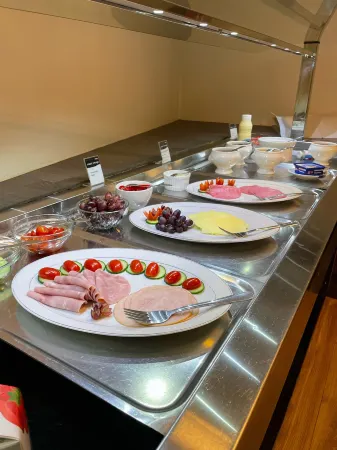 Enter Skansen Hotel Отели в г. Тромсё