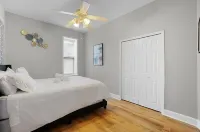 Spacious 3-Bedroom with King Bed & Prime Location - balcone