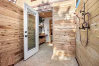 Romantic Luxury Retreat-Hot/Cold Pool & Sauna - spa