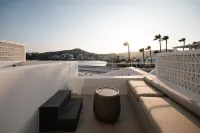 Cubic Mykonos Seafront Design Suites