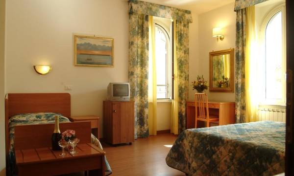 Hotel Tirreno