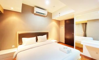 Best City View 2Br Apartment at Tamansari la Grande