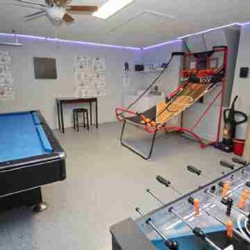 Gorgeous 4 Bed Home In Gated Community Others