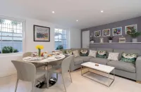 Stunning 2 Bed Basement Flat in the Heart of Cheltenham!