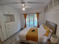 Cozy Margate Retreat family home with 2 Bedrooms Hotels in Port Shepstone