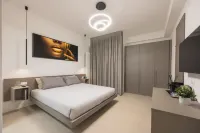Luxury Station Suite