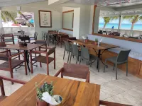 Hôtel Le Roy - breakfast