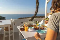Summer Residence - Sea View Retreat in Provatas, Milos