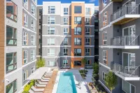 Luxury Apartments by Hyatus Boston Somerville - Rooftop Pools