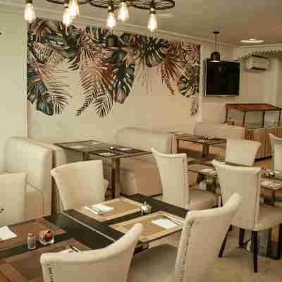Hôtel Belle Vue et Spa Dining/Meeting Rooms