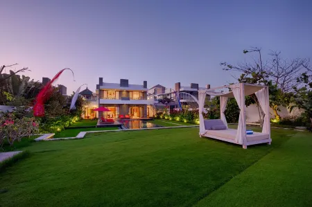 Keramas Villa by Sanga Sanga Hospitality Отели рядом с достопримечательностью «Сингападу Баньян Три»