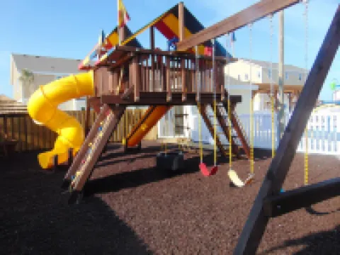 Heated Pools and Resort Amenities - Charming Coastal Retreat