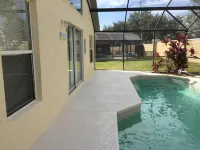 Tranquil Pool Haven and Golf Course Access - Beautiful Family Retreat Hotels in Davenport