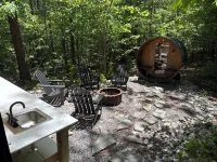 Sasquatch Farm Hotels in Kimball