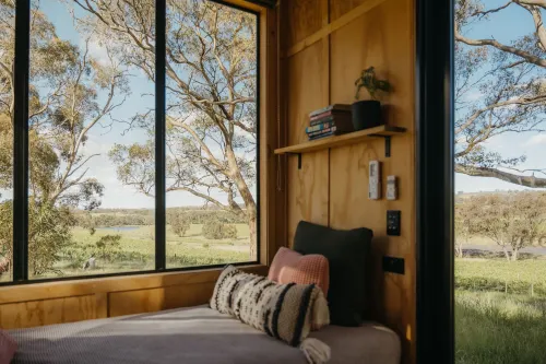 Cabn Clare Valley - parking