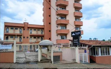 Bravo Suites São Carlos Отели в г. Сан-Карлус