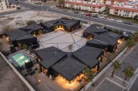 Blackhaus Suites by AvantStay Отели рядом с Аэропорт Международный Палм-Спрингс