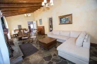 Raise Polydrosos Mountain Stay