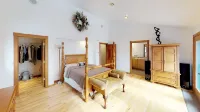 The Last Best Place-   The Valley View -  Five Bedrooms 3 Baths -multilevel deck Hotels near Norris Hot Springs