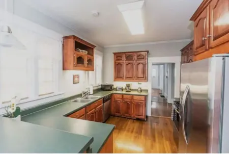 Trendy Lakeview Craftsman Отели рядом с достопримечательностью «Вулкан Парк энд Музеум»