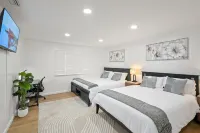 Hemet Family Retreat - Pool - Jacuzzi - FirePit - Games - Gym - 소보바 스포츠 콤플렉스 주변 호텔