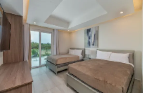 Ocean One Roatan Hotels in 