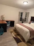 Private  4-Bedroom House on a Golf course… Minutes to Syracuse University Hotels near Palladino Farms LLC