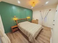 Stylish 2BR 1BA Apt - Steps To Beach & Boardwalk - Quality Vacation in Wildwood