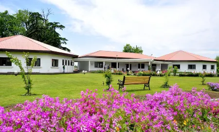Kashmir Holiday Resort