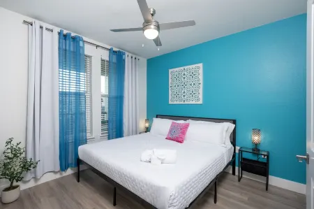 Resort Feel: King Bed-POOL-Hot Tub-Long Stay-Pets -WT2