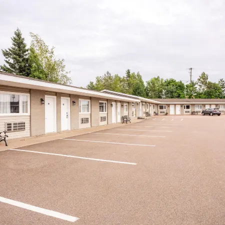 Canadas Best Value Inn and Suites Charlottetown