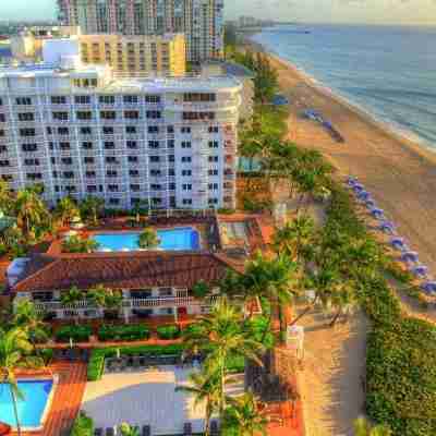 Beachcomber Resort & Club Hotel Exterior
