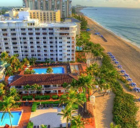 Beachcomber Resort & Club