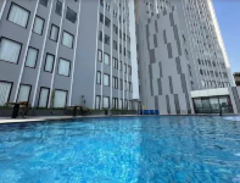 Anton THE BAY Apartemen