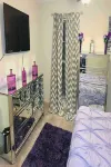 The palace - Rosewell! Hotels near Hembree Park