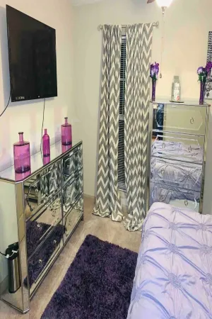 The palace - Rosewell! Отели в г. Розуэлл