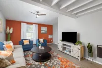 Chic A-frame, Walk to Marina,  Family Friendly