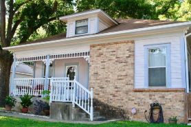 Gorgeous Garden St. House -Close to Downtown, Shops, Cafes, Parks, Music, Trails