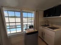 LUX 5 - Cozy 1-bed 1bath w/ WiFi, AC in a beautiful neighborhood in Nassau city 住宿飯店