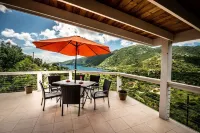 Salty Kisses & Goodnight Wishes-Come enjoy St. John, USVI, in peaceful Coral Bay