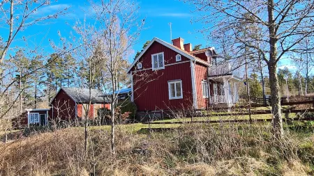 House 200m from the water Отели в г. Оскарсхамн