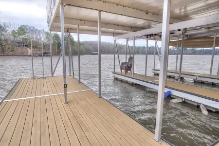 The Cheda Hideaway - The Best Summer Fun on Hartwell!