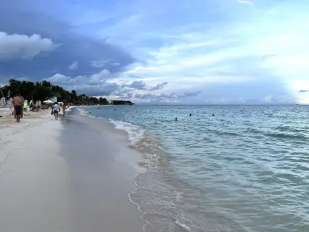 Entire luxury 2 BR condo in heart of Playa Del Carmen