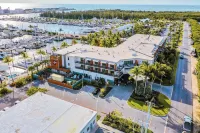 Viking Yacht Getaway in the Keys !!NEW LOCATION!! !!Tons of Amenities!!