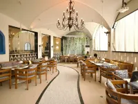 Status Club Resort Hotels in Kanpur