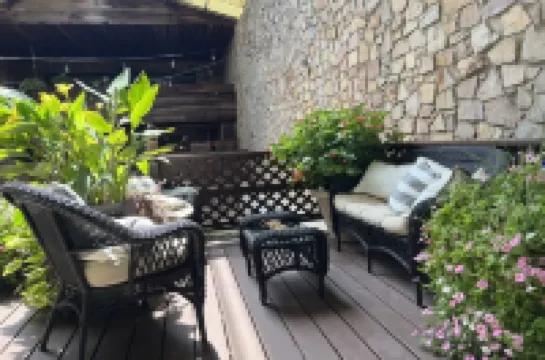 Hidden Gem Charming 2-bedroom apartment in delightful Lexington Hotels in 