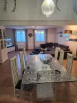 Charmante Maison de Village Pour 10, à 15 min de la mer - Idéal Familles et Amis