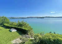 “Oceanfront Paradise Property: access to pool, ocean and Complimentary Kayaks”
