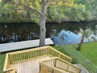 Bay Breeze Bliss~ Hot Tub, Bar & Canal~ 5mi To Beach!